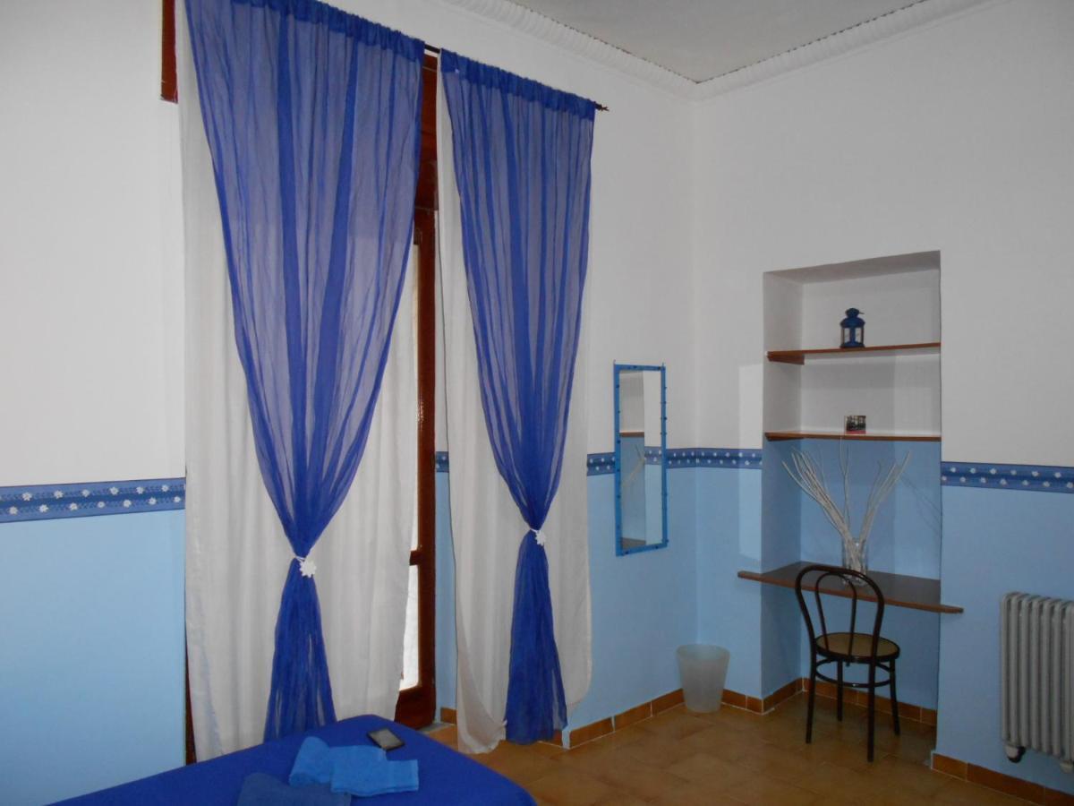 Robby'S House Bed & Breakfast Vico Equense Buitenkant foto