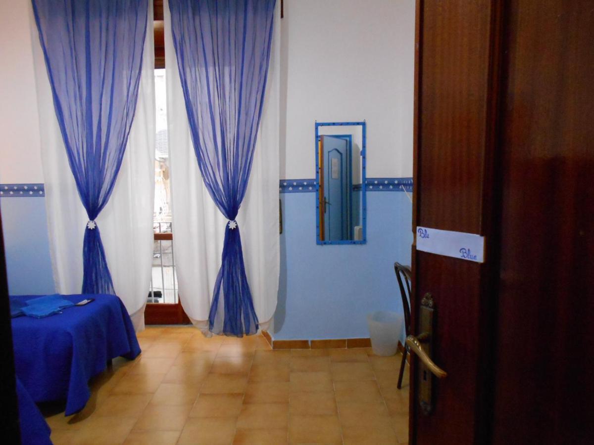 Robby'S House Bed & Breakfast Vico Equense Buitenkant foto