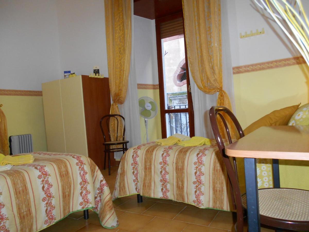 Robby'S House Bed & Breakfast Vico Equense Buitenkant foto