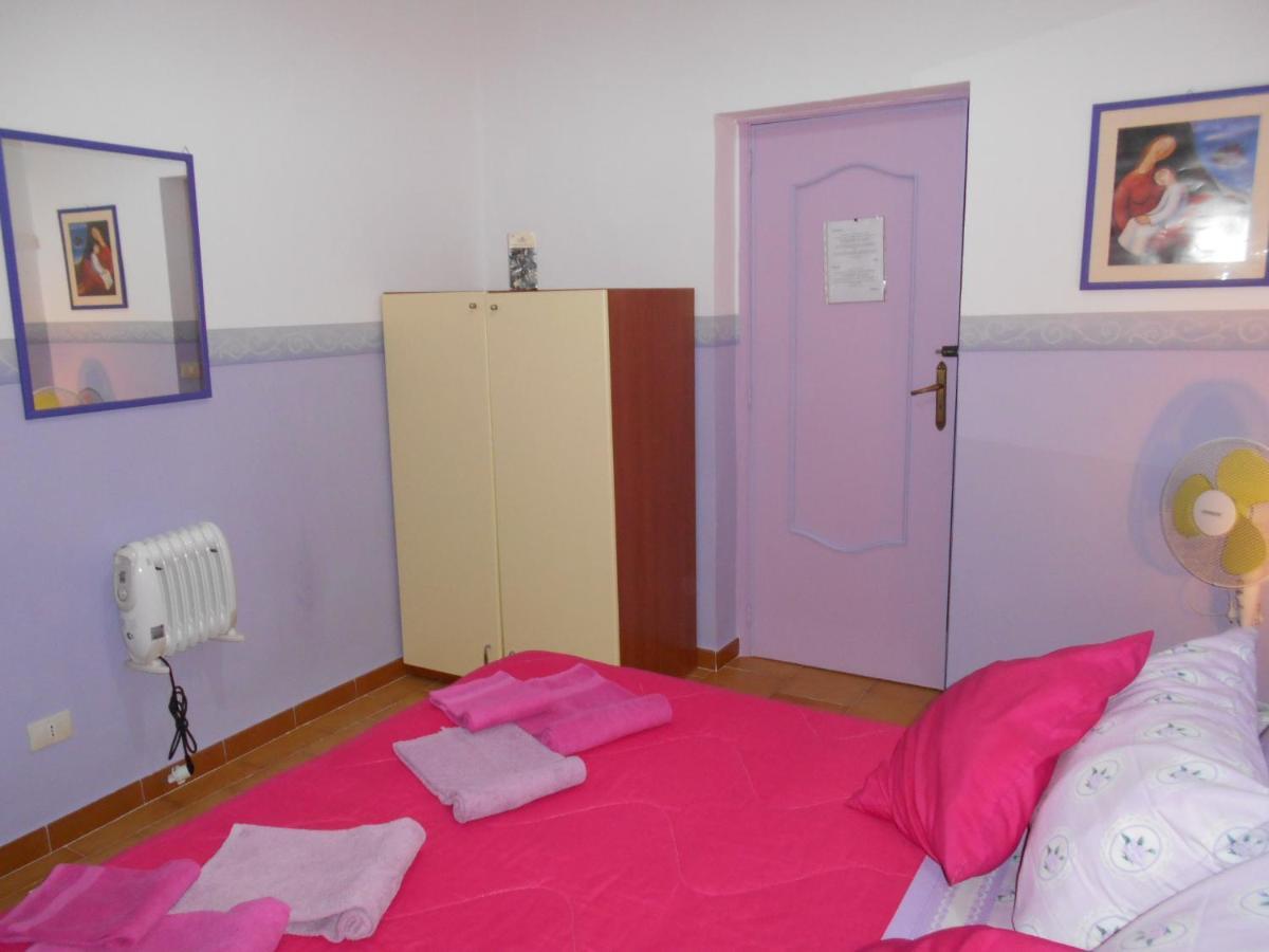 Robby'S House Bed & Breakfast Vico Equense Buitenkant foto